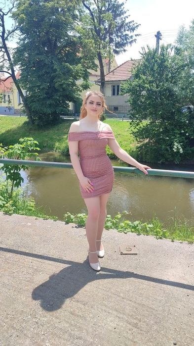 Vând rochie Bershka mărimea 26