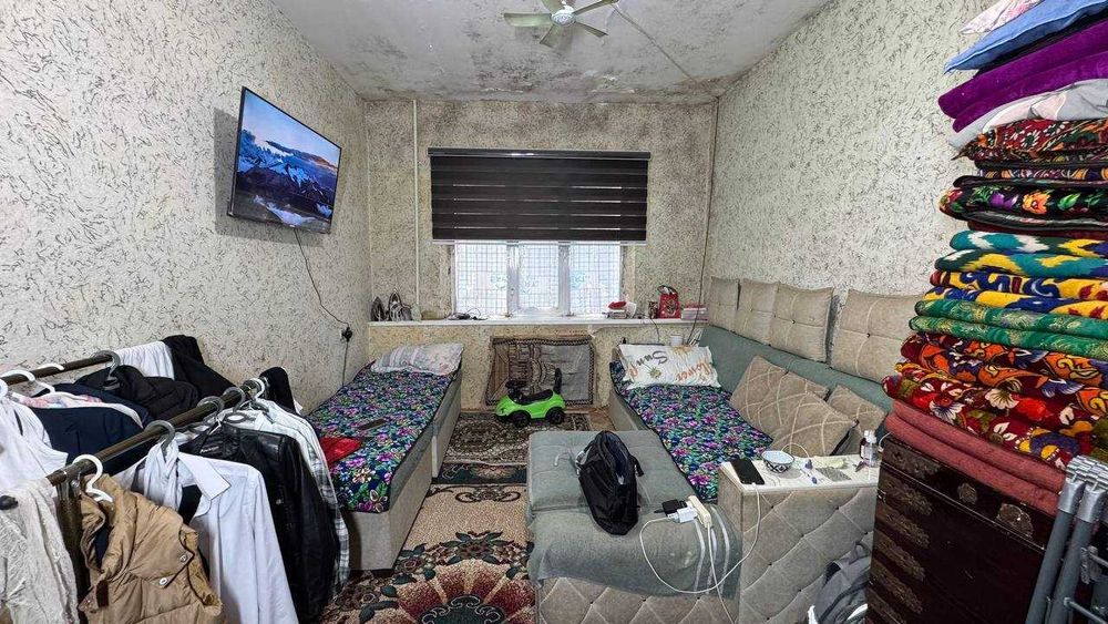 Киргили Киргили кафе 2 қаватда 1 хонали квартира сотилади.ID: 1515