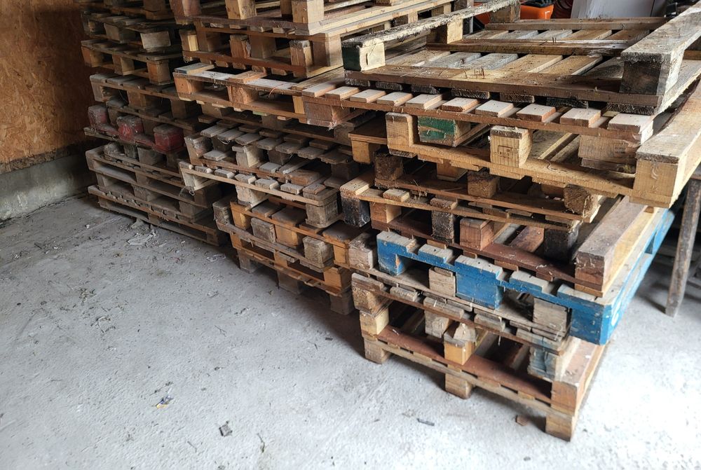 100 paleți euro, non-euro, sau ca lemn de foc