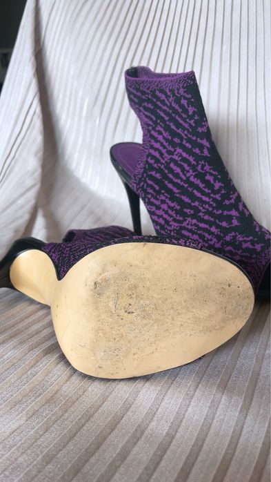 Zara токчета 37 номер