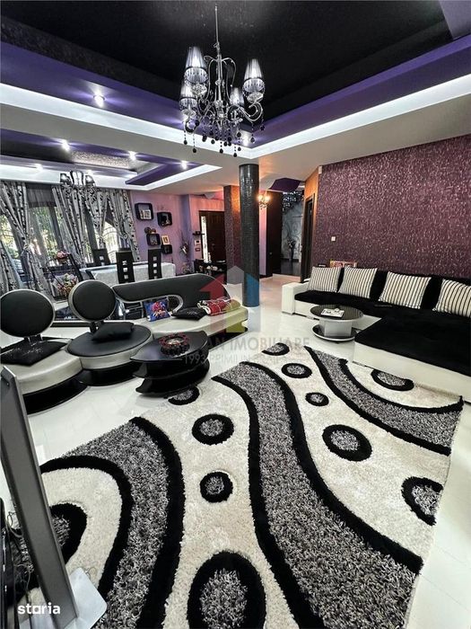 Vila MODERNA, P+1+M, constructie 2011, teren 1145 mp Cazasu