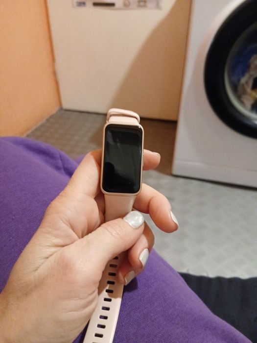 Huawei Band 8,ultra thin