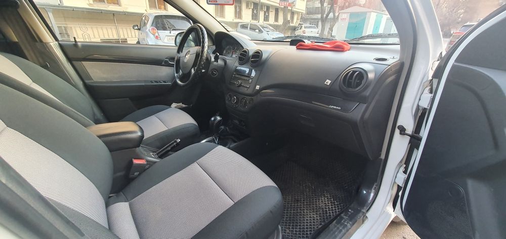 Chevrolet nexia 3 avtomat