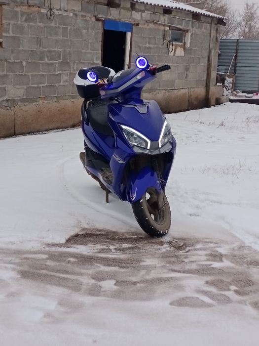 Продам мопед м8 про 150