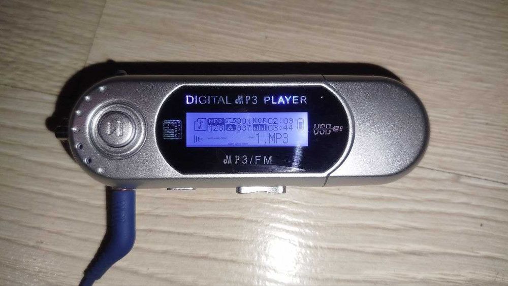 МП-3 плеер 2000 годов