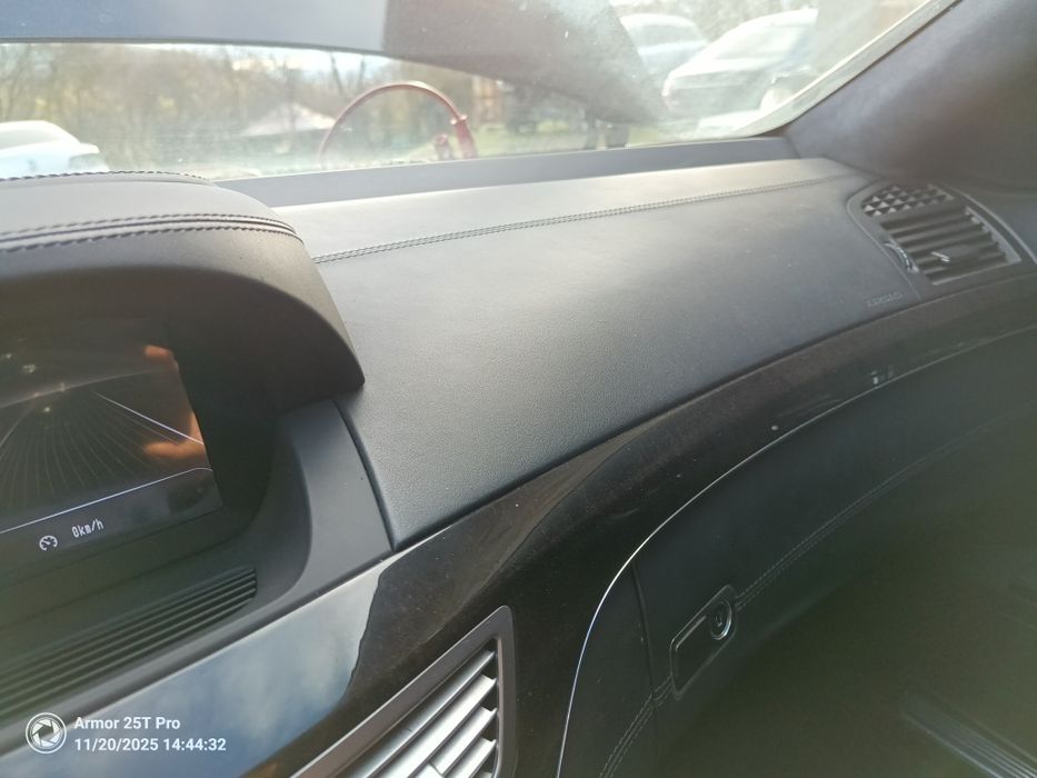 Арматурно табло кожено шито за Mercedes S класа Фейс лифт W221