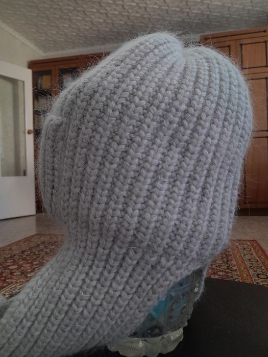 Продам шапку зимню