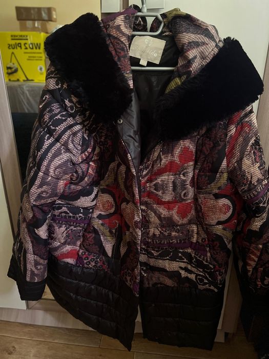 Куртка с капюшоном