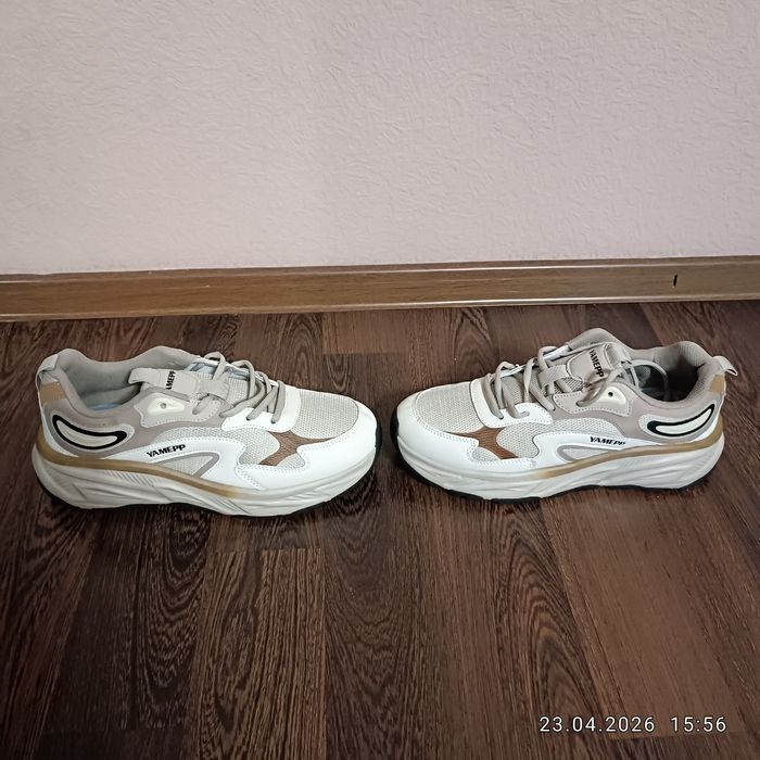 Кроссовки мужские 43 р