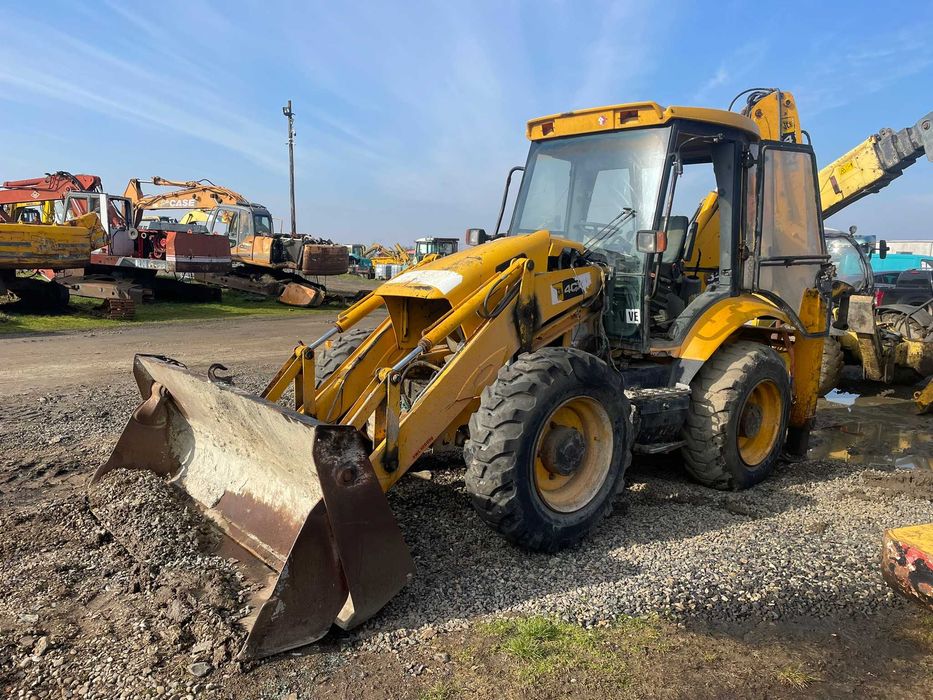 Dezmembrez  buldoexcavator JCB 4CX , an 2012 -piese de schimb JCB
