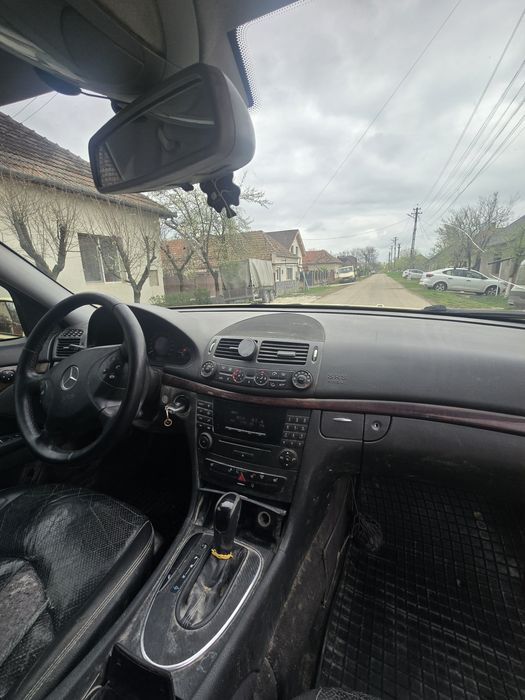 Mercedes E200 CDI Automat – motor bun, preț mic
