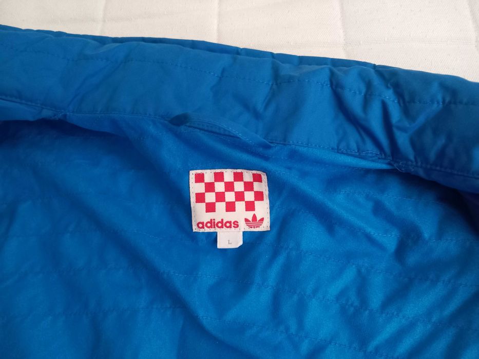 Ветрово яке със защита от дъждове.  ADIDAS