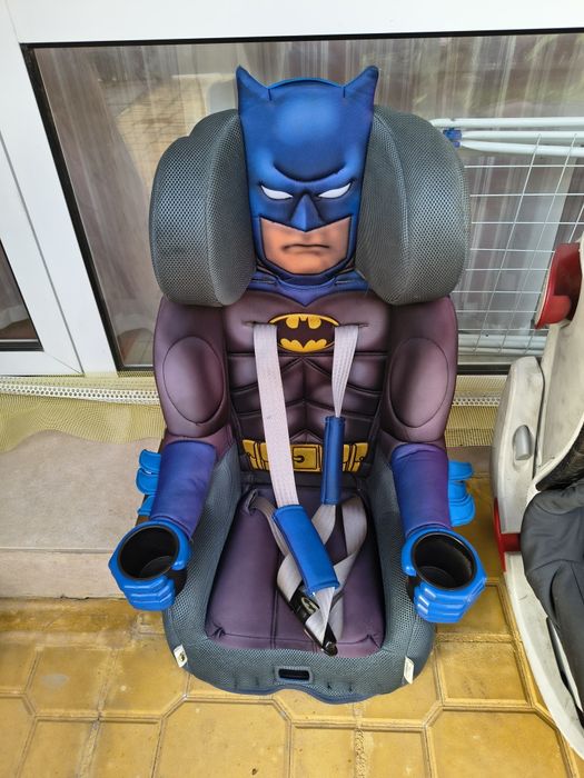 Детско столче за кола бустер