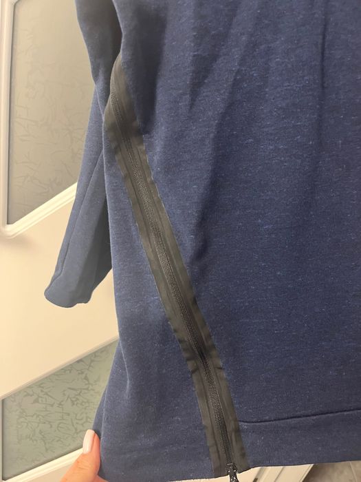 Спортно блуза/суитчър Nike