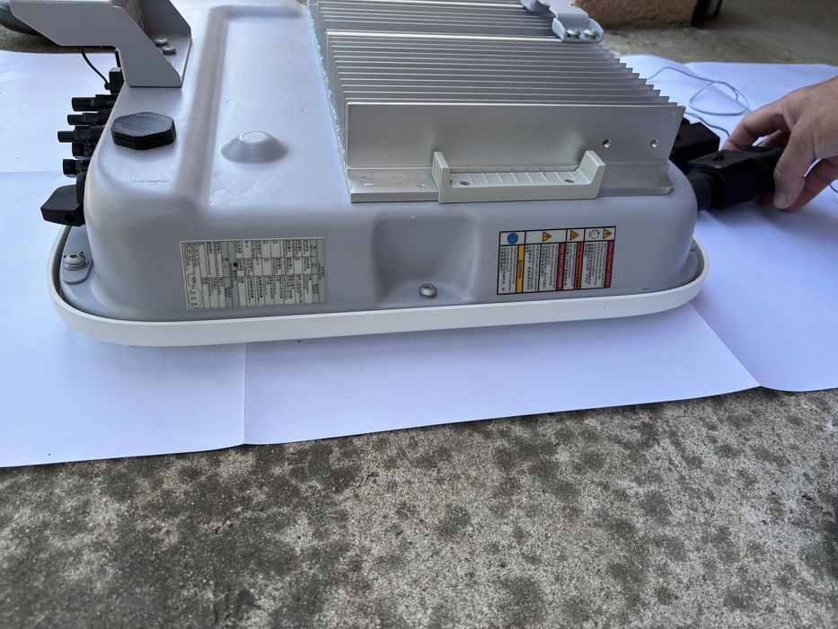 Invertor Hibrid trifazat Huawei 10kW-SUN2000-10KTL-M1 + smart power sensor DTSU666-H 250A