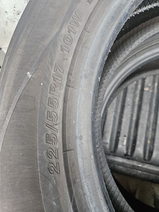 Гуми 225/55/17 2броя