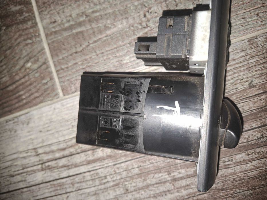 Копче за светлините за AUDI TT