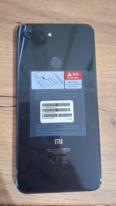 Телефон xiomi mi 8 lite, бу