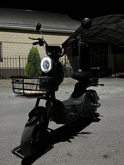 Мопед скутер