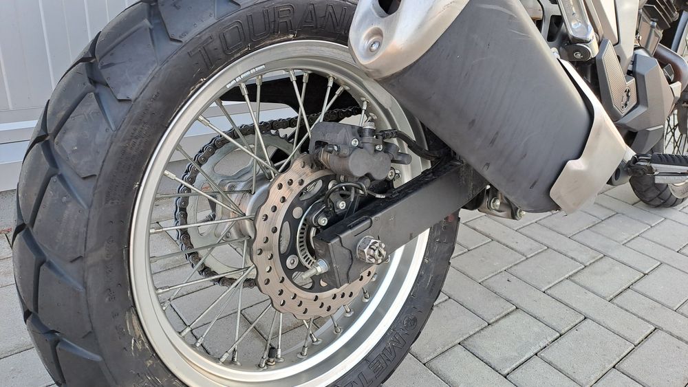 MotoFly Ploiesti vinde Kawasaki Versys-X 300 abs 2019 categ A2
