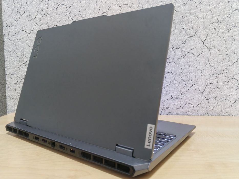 LENOVO LOQ 15,6" IPS 144Hz/CORE i5-12450HX/16GB DDR5/512GB/RTX3050 6GB