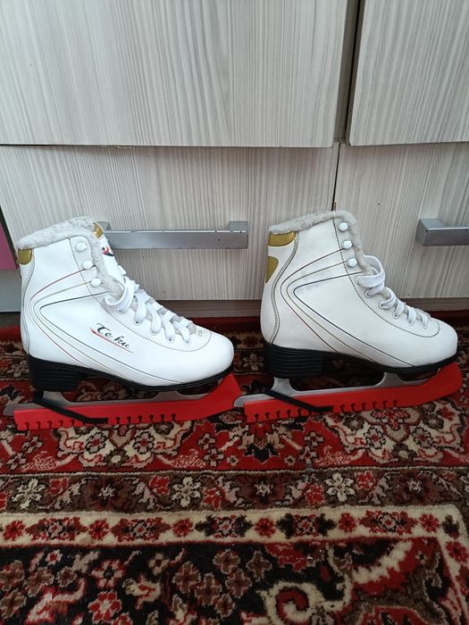 Продам коньки, 35 р.