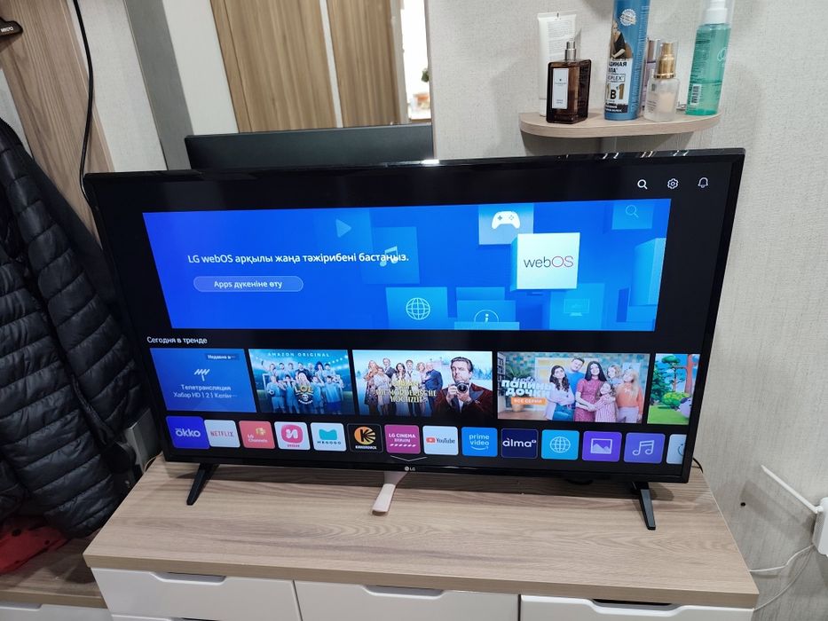 Телевизор LG Смарт 108 см диагональ