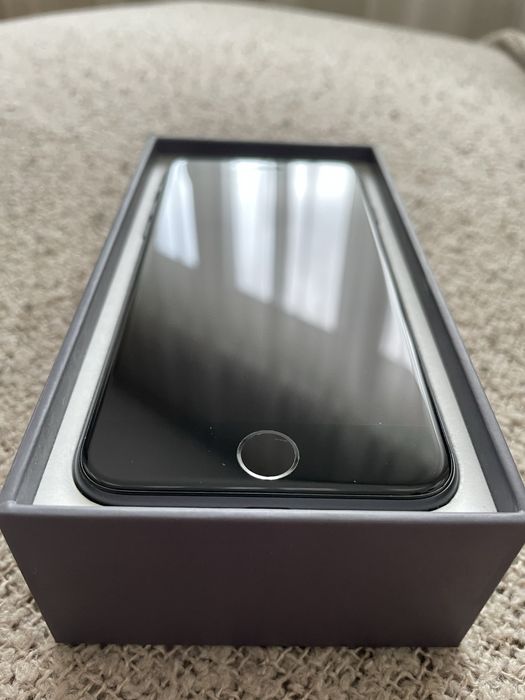 iPhone 8, 64 GB Black Neverlocked