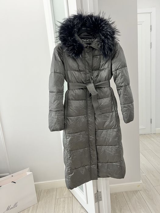 Продам пуховик в идеальном состоянии