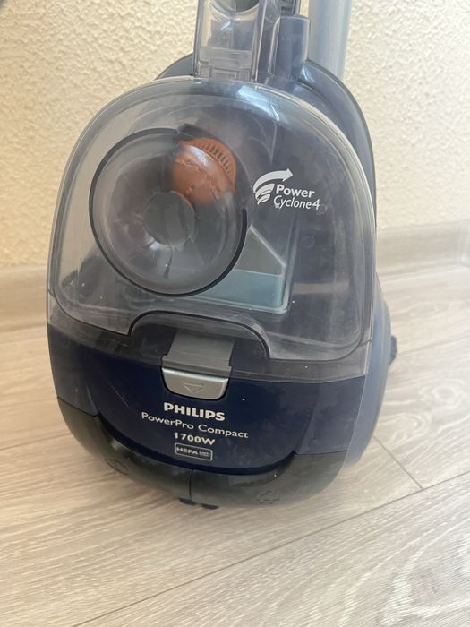 Пылесос Philips рабочий