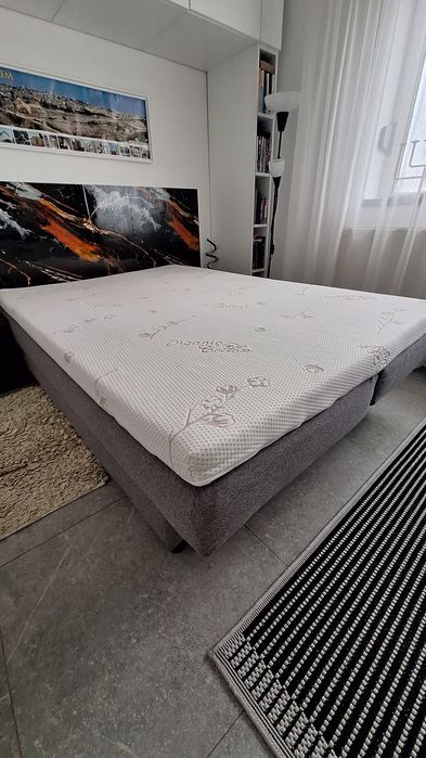 Vând toper in stare impecabila