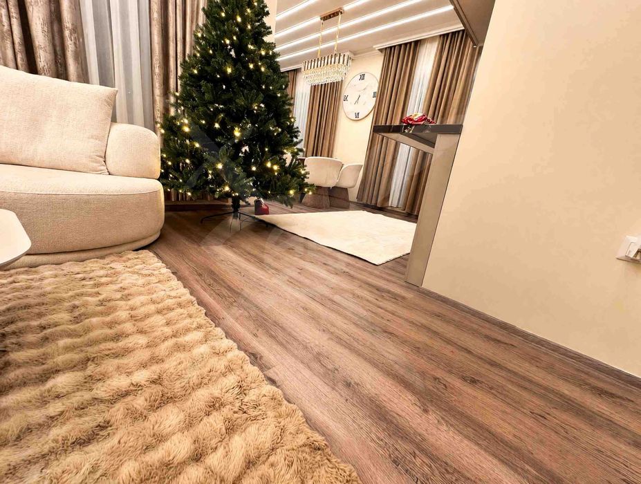 Продава се Къща в Бургас, Сарафово - 180 кв.м за 3056 €/кв.м - Снимка #2
