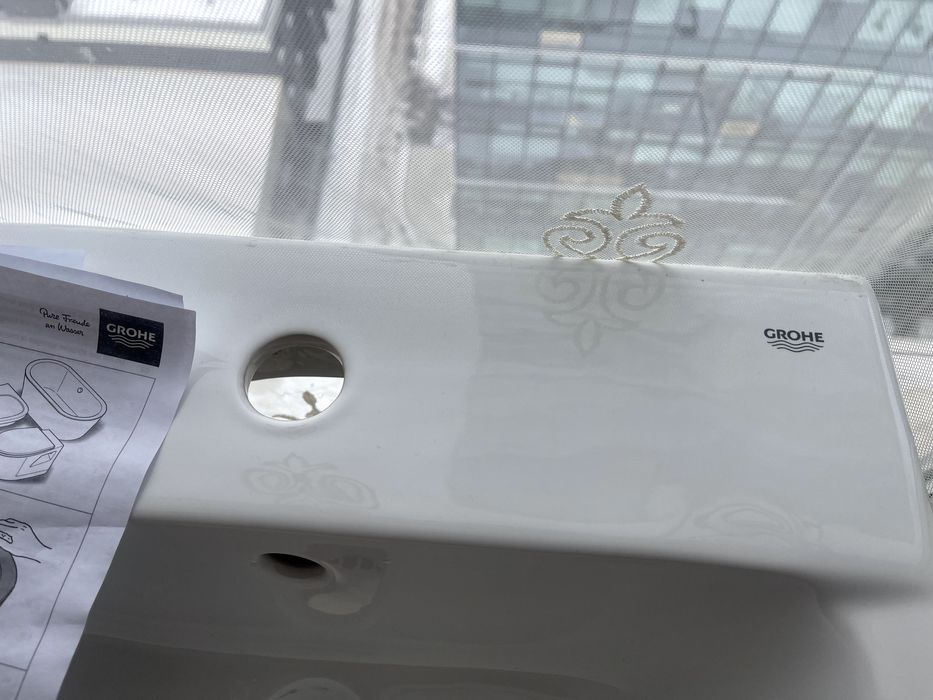 Раковина Grohe Bau Ceramic