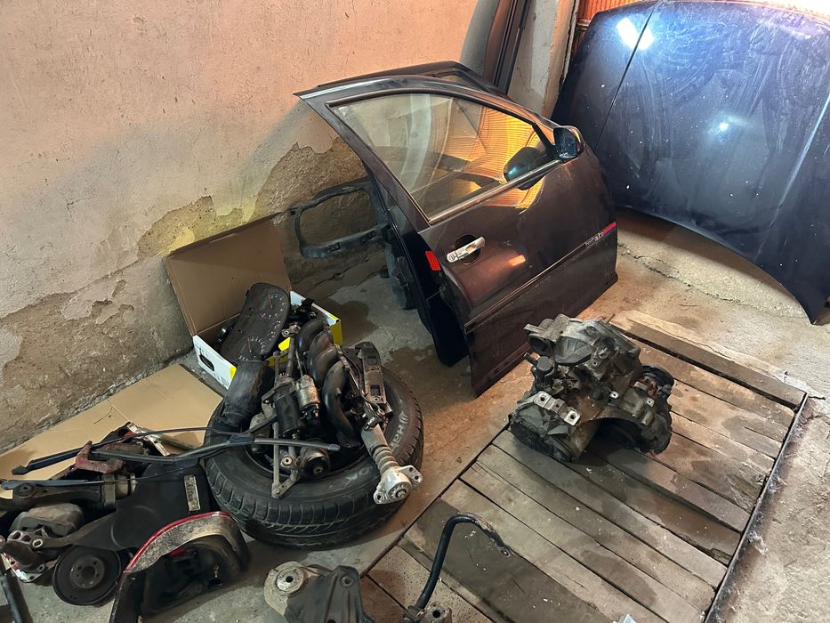 Части за VW Golf IV 1.8 125 к.с