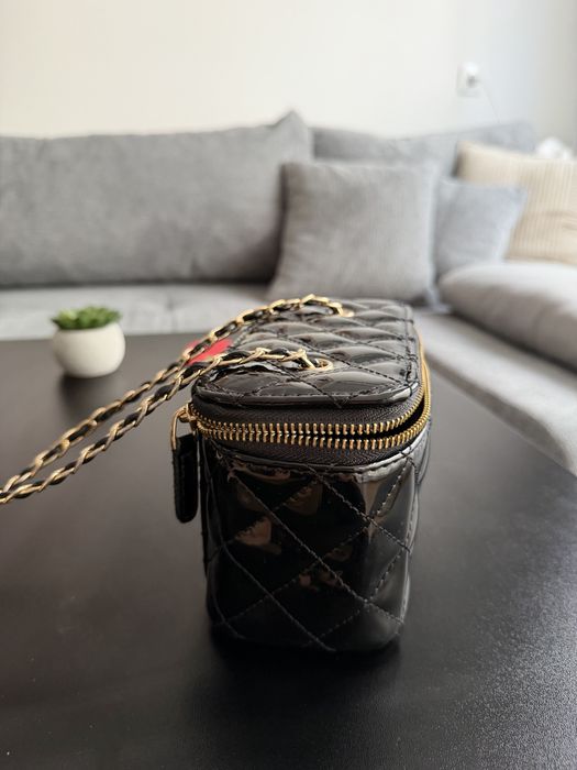 Чанта Chanel с дълга дръжка