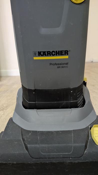 Моющий пылесос karcher