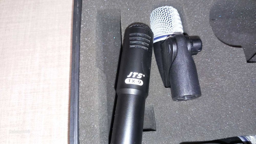 Mикрофони за озвучаване на барабани.