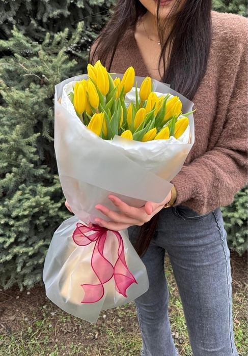 Тюльпаны на 8 марта