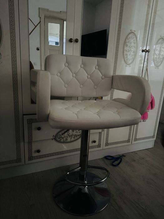 Scaun rotativ bar