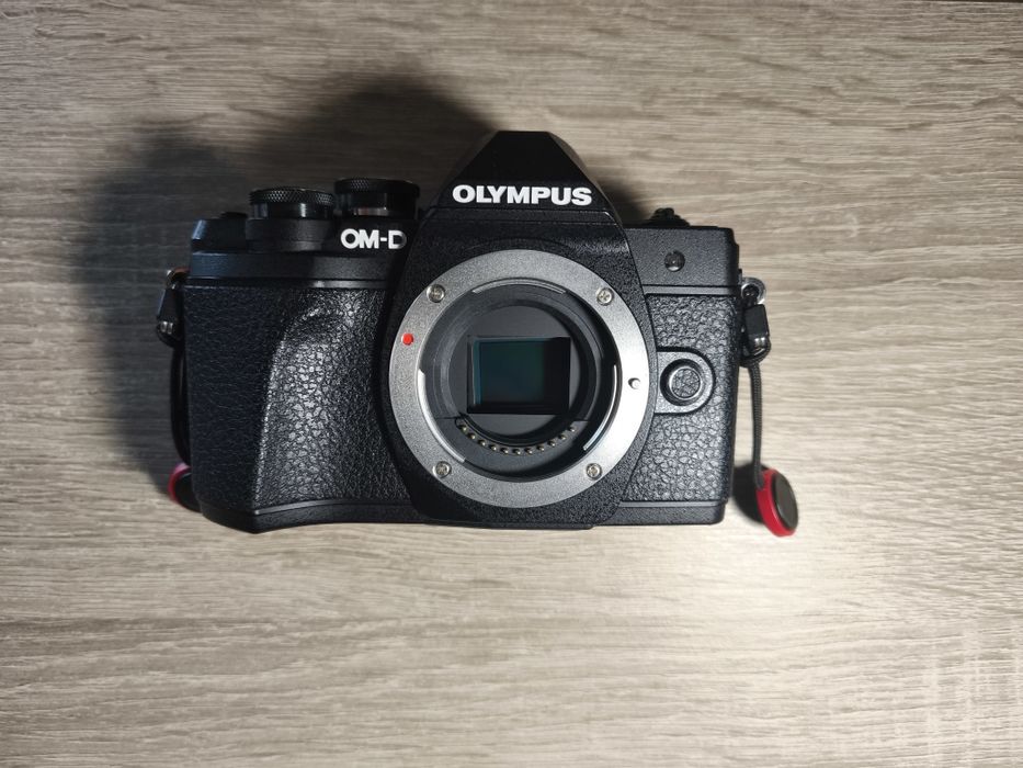 Olympus OM-D E-M10 iii