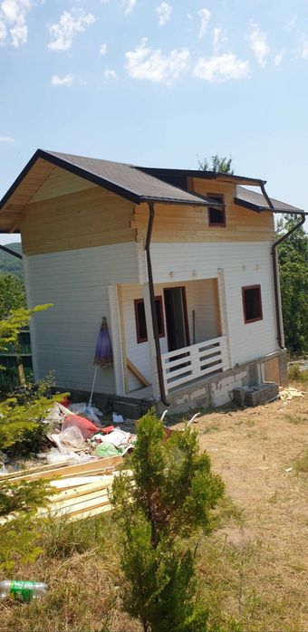 Executăm coperisuri si reparatii urgente
