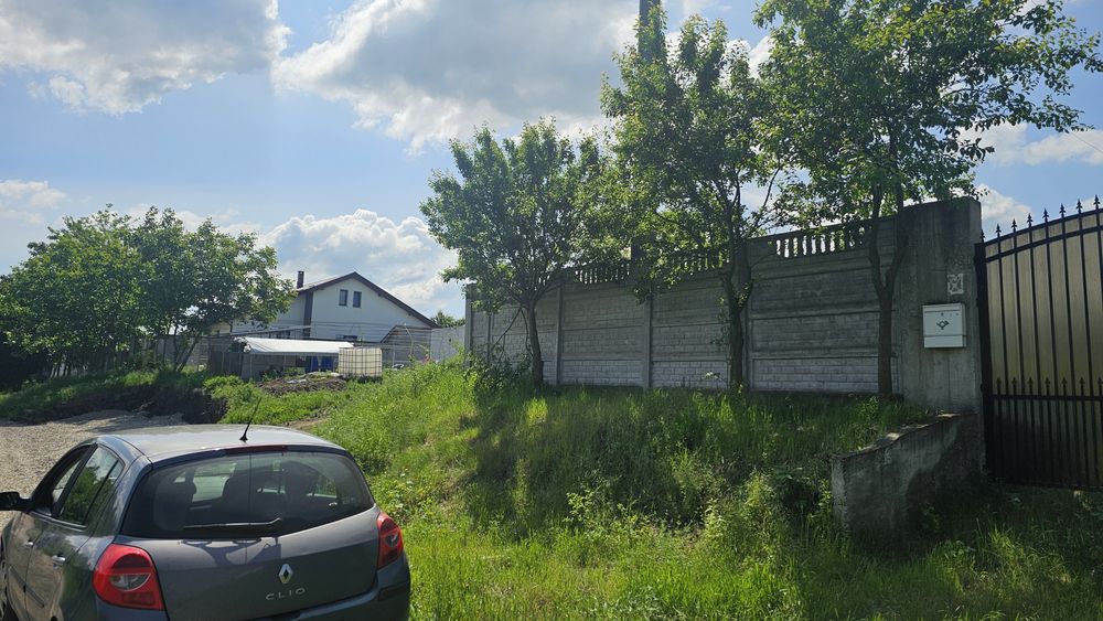 Vand teren In Comuna petrechioaia , sat surlari