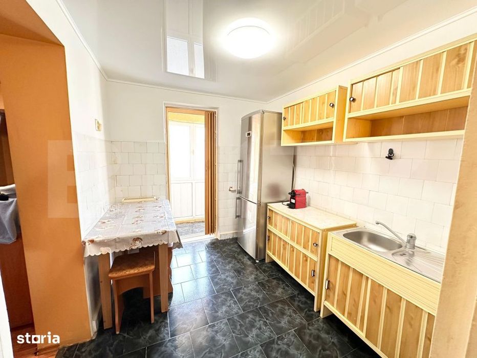 Apartament de vanzare,  3 camere, 68 mp, zona Iosif Keber