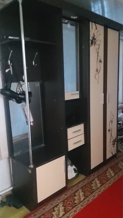 Шкаф для прихожей