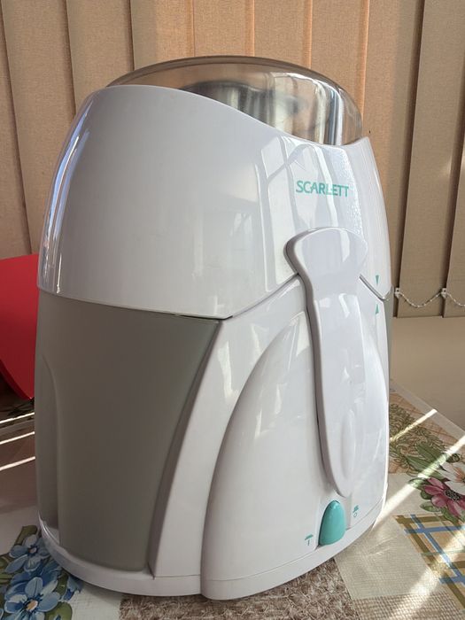 Сокоизстисквачка Scarlett SC-014 (300W) – Като нова / Отлично състояние
