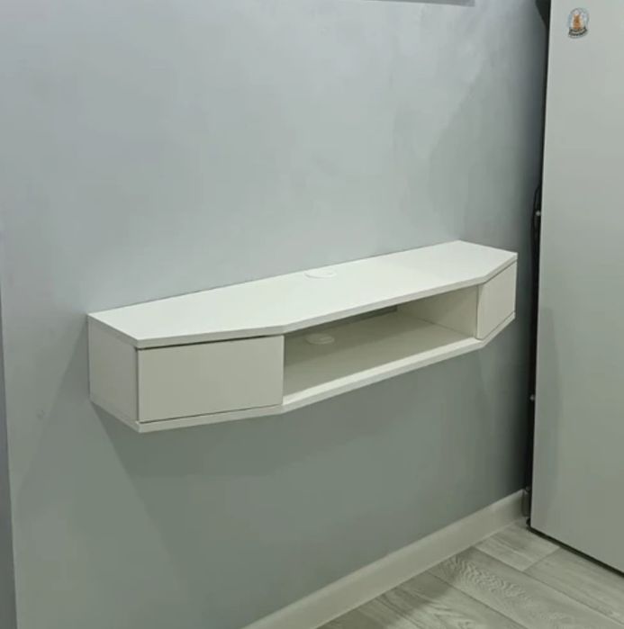 Продам полку под TV