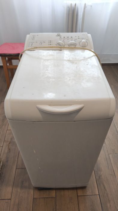 Mașina de spălat Indesit funcțională