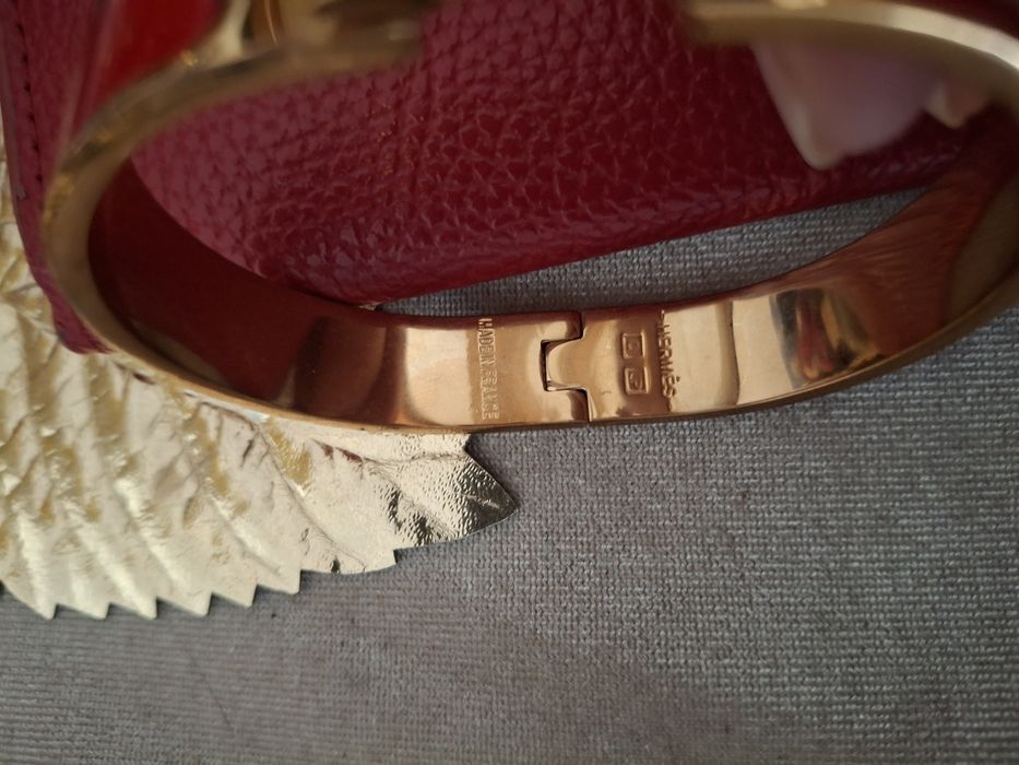 Гривна Hermes  .златист нюанс