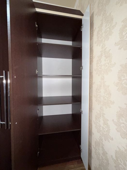 Шкаф купе с зеркалом