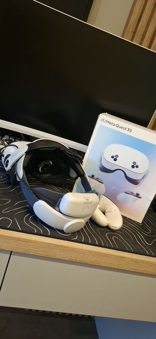 Meta quest 3s(cu strap si baterie externa)